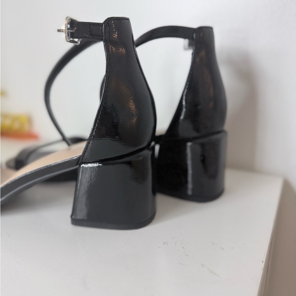 Soda Black Patent Block Heel Sandals – Size 8 Strappy Open Toe Dress Shoes - Picture 5 of 10